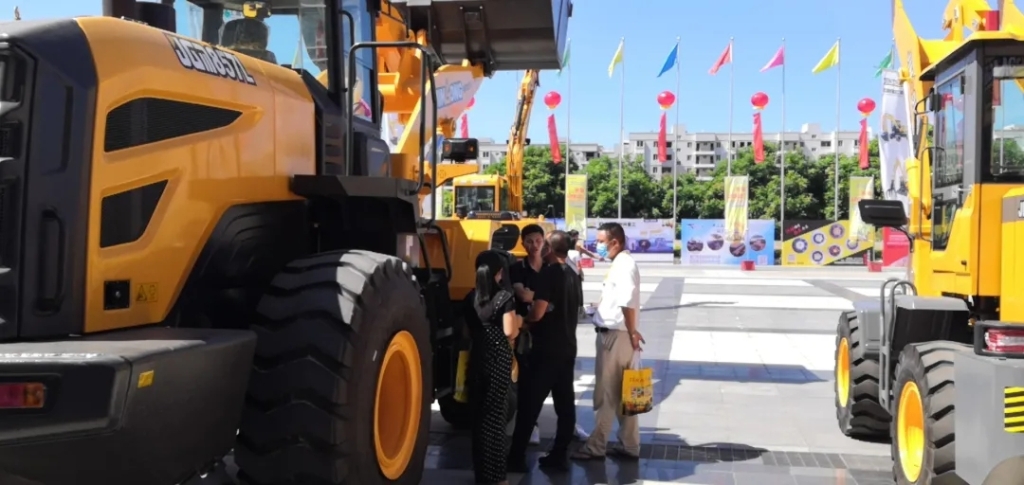 Show opportunities and create the future. Jingong made a wonderful appearance at the second Quanzhou Construction Machinery Exhibition